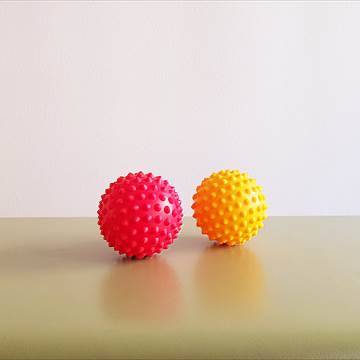 Aktivball (Igelball) ° CHF 15 pro Stück